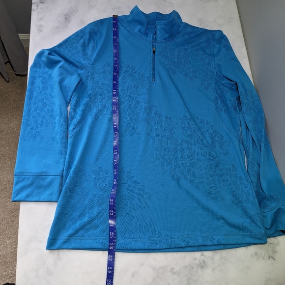 Xerision Performance Wear Top - Picture 5 of 6